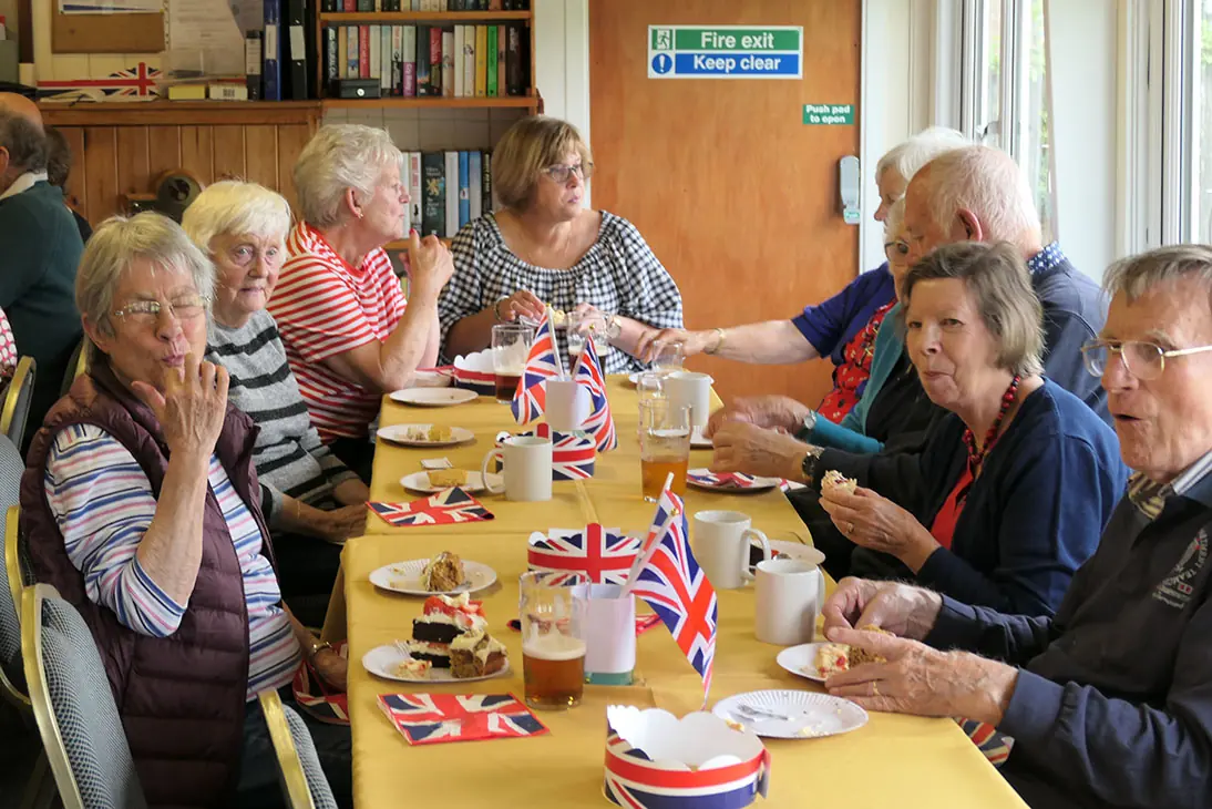 Queen’s Jubilee Tea in aid of Visually Impaired Bowls England. — Midhurst Bowling Club