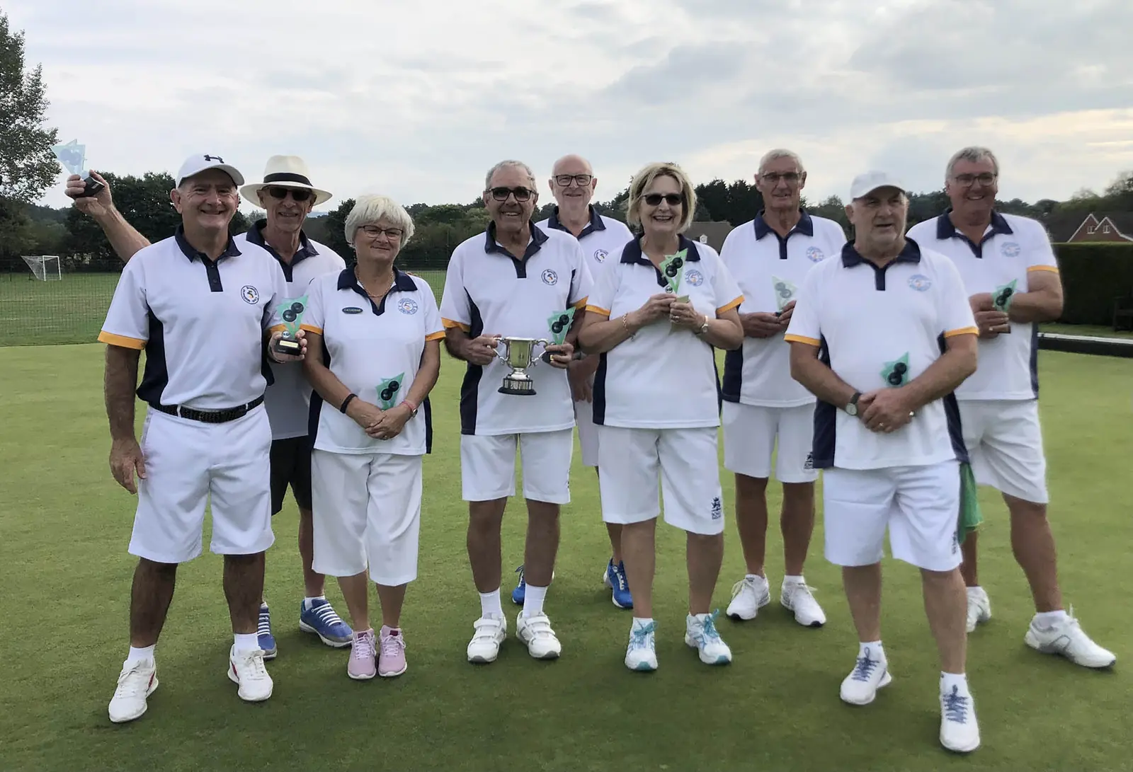 HOLBROOK VICTORY — Midhurst Bowling Club