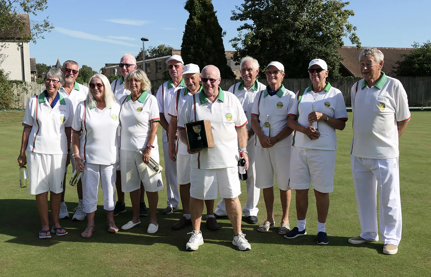 Midhurst Cup victory for Crablands — Midhurst Bowling Club